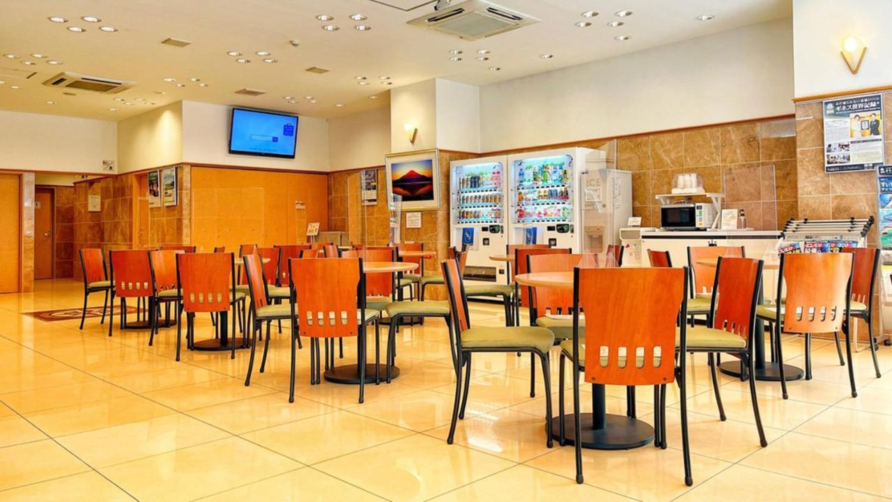 Toyoko Inn Kokura-Eki Minami-Guchi Kitakyushu Exterior foto