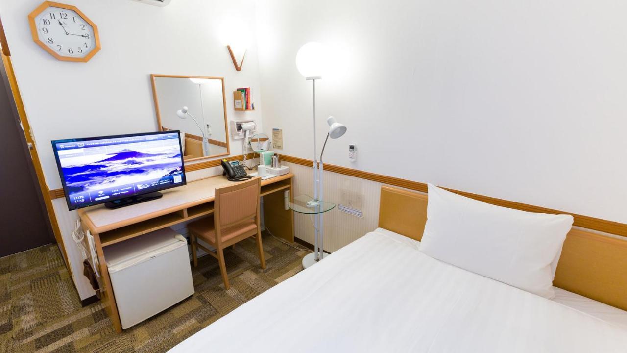 Toyoko Inn Kokura-Eki Minami-Guchi Kitakyushu Exterior foto